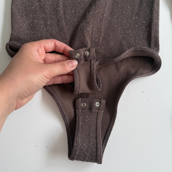 Free People Brown Glitter Sparkle Mock Neck Long Sleeve Bodysuit Sz Medium Large - Picture 4 of 5